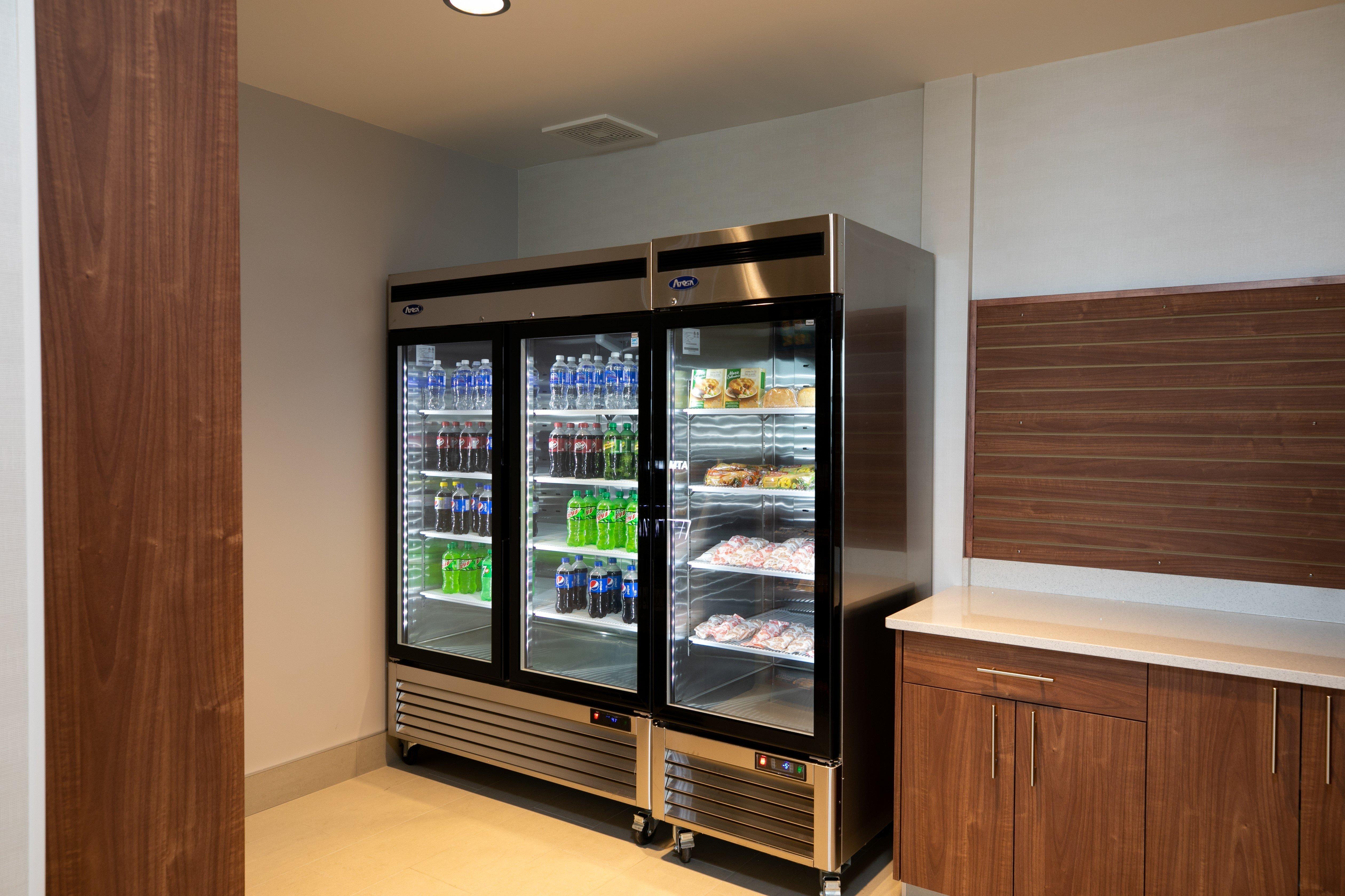 Holiday Inn Express - Lethbridge Southeast By Ihg Exterior photo