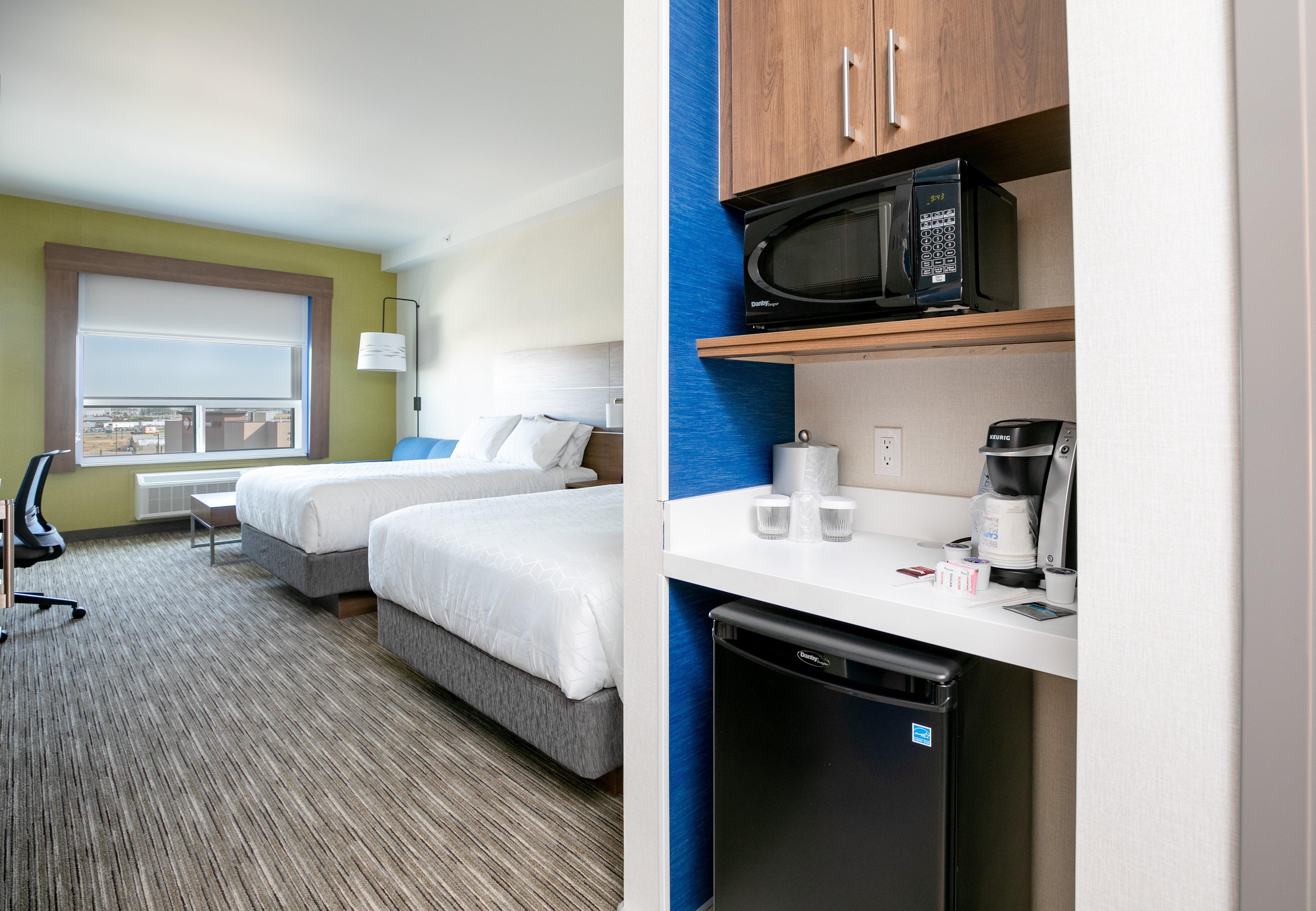 Holiday Inn Express - Lethbridge Southeast By Ihg Exterior photo