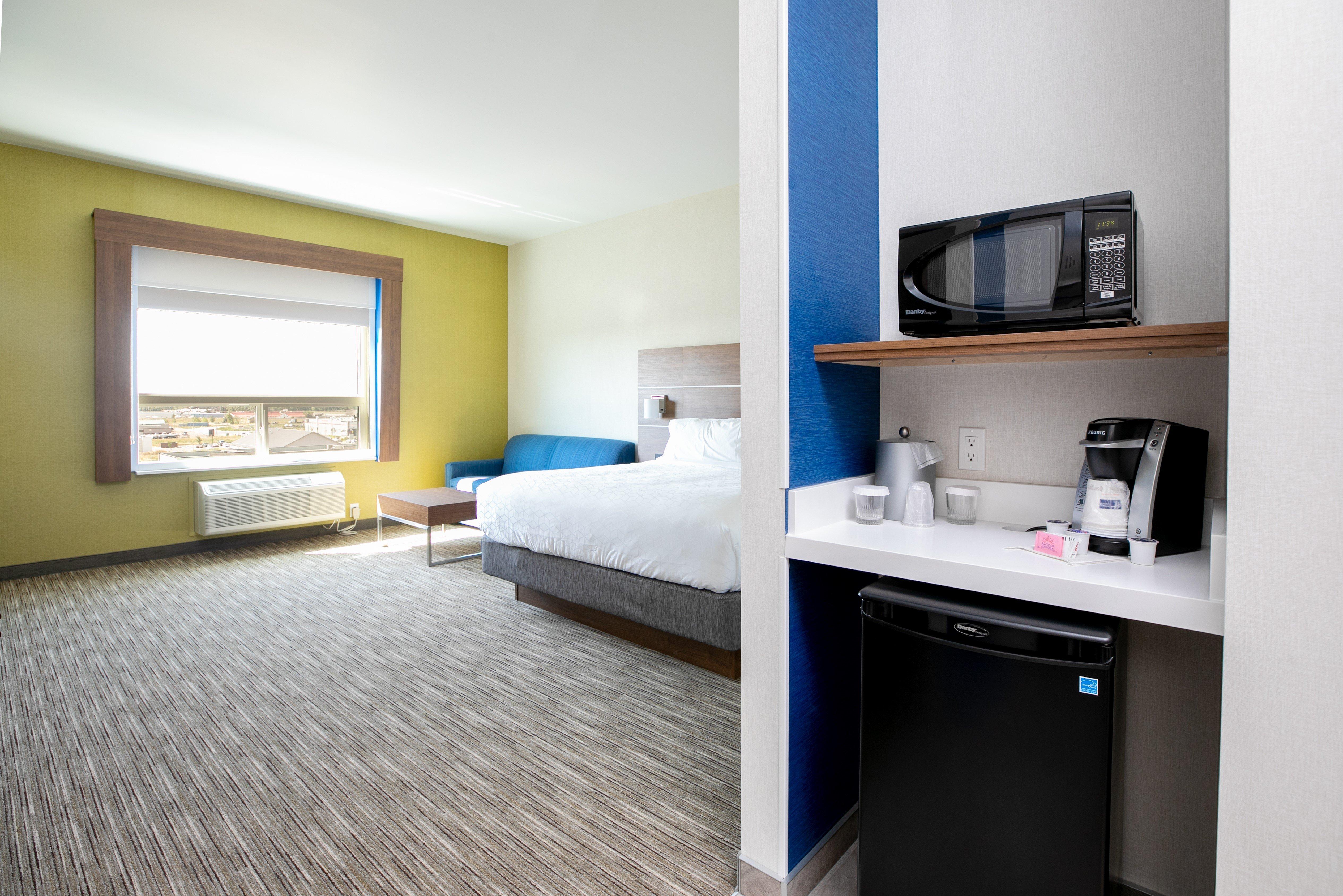 Holiday Inn Express - Lethbridge Southeast By Ihg Exterior photo